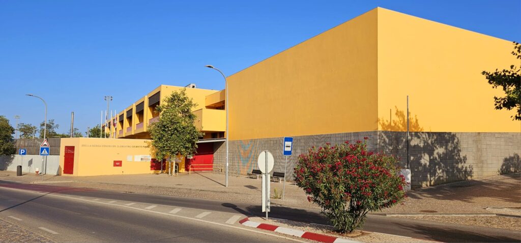ae almancil school